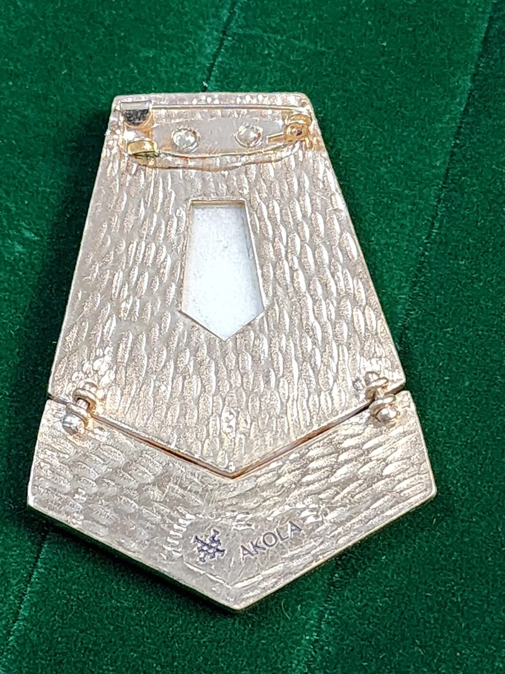 Akola chic geometric